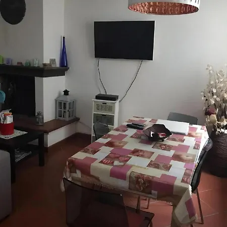 Kleine, Gemuetliche In Oltrarno Floransa